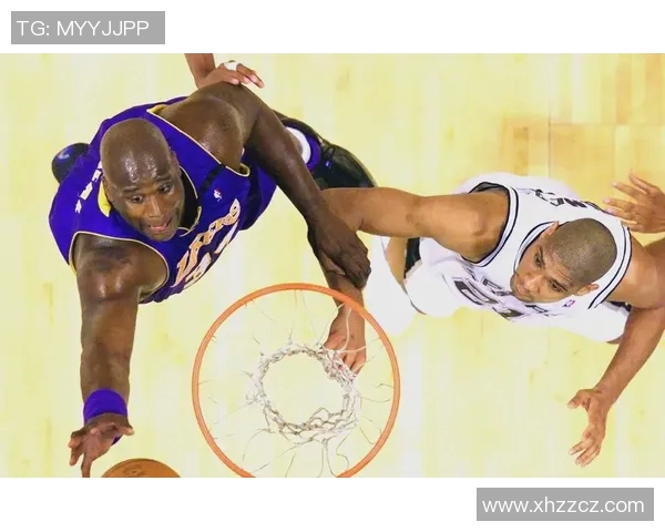 奥尼尔与邓肯巅峰对决精彩集锦解析篮球传奇的荣耀与对抗